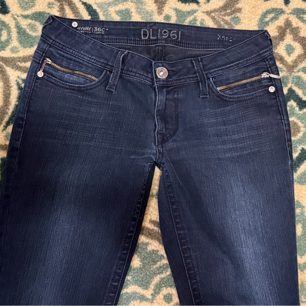 DL1961 4WAY 360 Stretch Dark Indigo Zip Pkt Kate Slim Straight Jeans 28 29.5x28